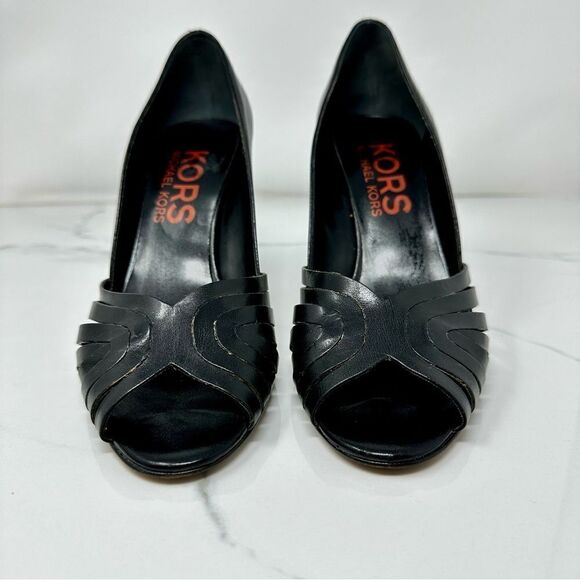 Michael Kors Heels- Size 6.5 - Picture 2 of 15
